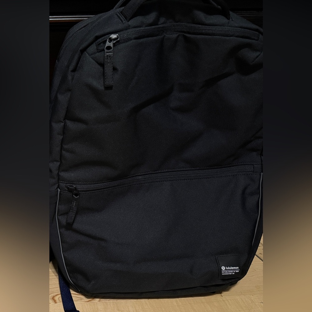 lululemon athletica backpack 22L